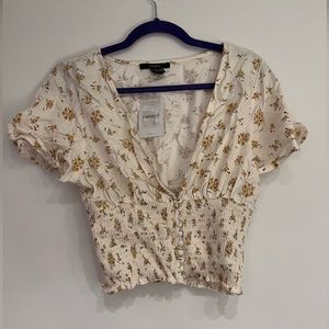 ✨NWT✨Forever 21 floral top